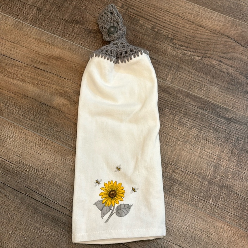 Homemade Crochet‎ Decorative Towel Sunflower and Honeybees